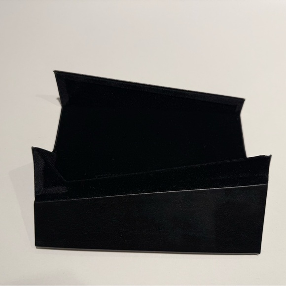 Christian Dior "D Dior" Black Oversized Square Sunglasses - Picture 11 of 11